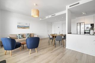 Modern Apartment with Terrace & Sea Views in Cancelada - Estepona - 2