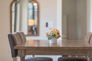 Luxurious Downtown 2 bedroom 2 bath with views 1M - 1