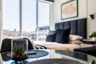 602 The Valour Luxurious Apartment - 7