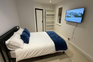 Market Street Retreat in Central Loughborough Sleeps 6 - 6