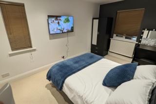 Market Street Retreat in Central Loughborough Sleeps 6 - 2