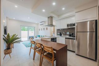 Suite 2min to Palm Beach Design Pool Gym Private - 6