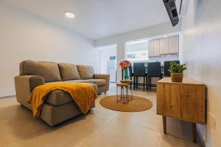 Amazing Sea View with Private Pool, Local Touch, 4 people - 9