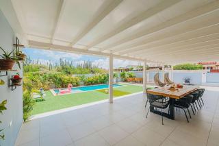 Local Vibes Villa, Big Pool and Outdoor, 10 sleeps - Soledad - 6