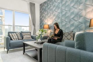 Charming 1BR with Balcony and City View in JVC - 6