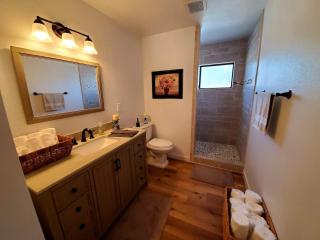 Temecula Wine Country Ranch with 200 year old oaks - 1