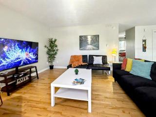 Cozy 3-BR Getaway - Hospital - NBCC - WFH Ready - 9