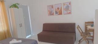 Kitinet completa com varanda Praia de Caiobá - 2