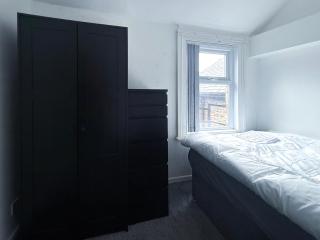 Unique 3 bed apartment in central Manchester - 7