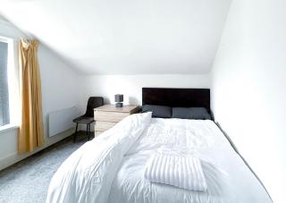 Unique 3 bed apartment in central Manchester - 4