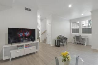 Stylish Pasadena Stay Near Old Town & Rose Bowl - 5