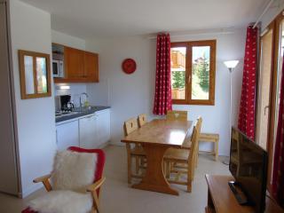 Appartement cosy 6 pers, 2 chambres, balcon proche pistes - FR-1-265-374 - 1