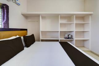 Hotel O V Stayinn - 1