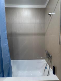 Sunny Home Apartment - 2