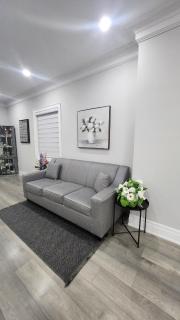 Toronto Guest House - 2