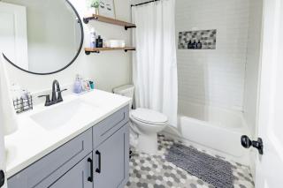 Manchaca Meadows Mini Villa Pool & Spa 20 min DT - 2