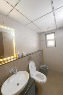 Sunset View High Floor Apartment with Pool & Jacuzzi - 2