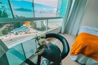 Loft vista panorâmica da Roda gigante e orla de BC - 7