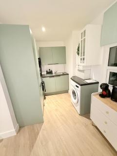 New! Battersea Park & Power Station, USA Embassy - 8