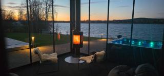 Riverside villa with sauna and jacuzzi - 3