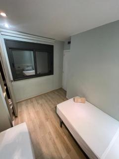 Urban Vibes In the Heart of Barcelona - 8