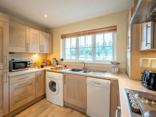 4 Bed in Camber BT091 - 1