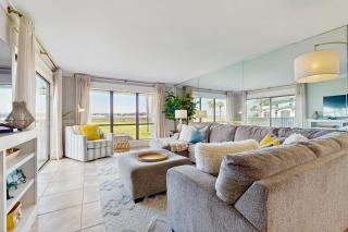 Harbour Point 817 - 1