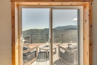 The View at Mountain Retreat By Red Rocks and Golden - 1