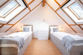 BackHome - MAISIONETTE - 120qm - Fantastische Schlosslage - SmartTV - Waschmaschine - Netflix - 24h Checkin- Apartment 4 - 7