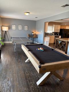 Irving Retreat Home with Pool - 6