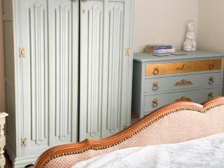 Stylish Cottage, Centrally located, Close to Beach - 8