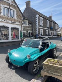 Stylish Cottage, Centrally located, Close to Beach - 5