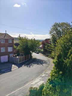 2 Bed Timeless Townhouse Near The City Centre - 1