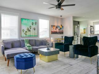 Mini Boutique Hotel - THE ELLA by EVRH - 0