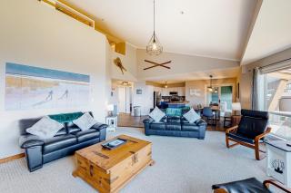 Hilltop Hideaway Condo - Legacy 401 - 8