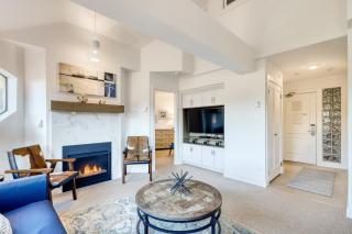 The Marquise 605 - 2