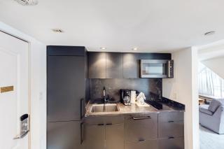 The Marquise 616 - 3