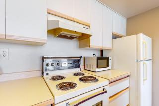 The Marquise 422 - 6