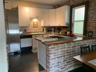 Blue Ox Charming 2 Bedroom Triplex - S Broadway - Denver - 1