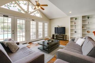 Private Pool Spacious and Secluded Magnolia Cottage - 8