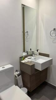 Modern & Fully Furnished 1BR in Heart of JVC - 4