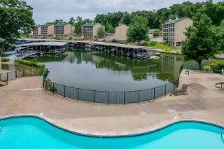 Waterfront Balcony! Condo on Lake of the Ozarks - 7