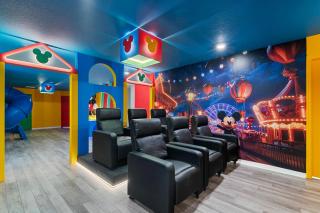 Windsor Cay 10BR Luxury Home w Game Room - 9