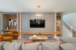 Windsor Cay 10BR Luxury Home w Game Room - 3