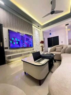 Premium Single Room in d12 - 8