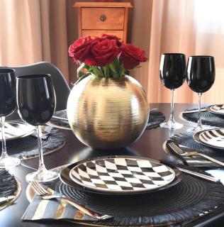 Cosy Haven Apartment - Your Home Away from Home - 7