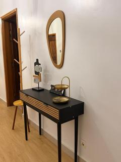 2 bedroom apartment, cozy living room 2 steps from the beach - 6