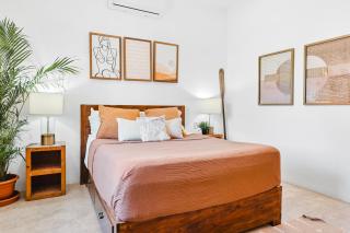 Downtown Casa Conchita Guest Suites - 2