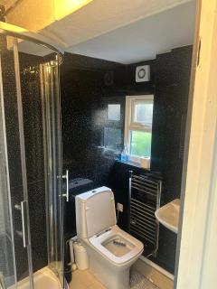 Clayburn Circle Cosy Stay - 6