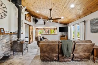 Zebra Ranch 12-gues Compound - Mtn Vufarmspabbq - 2